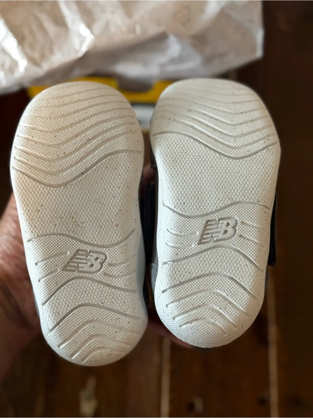 New Balance New-B First Hook & Loop - Toddler 6 W